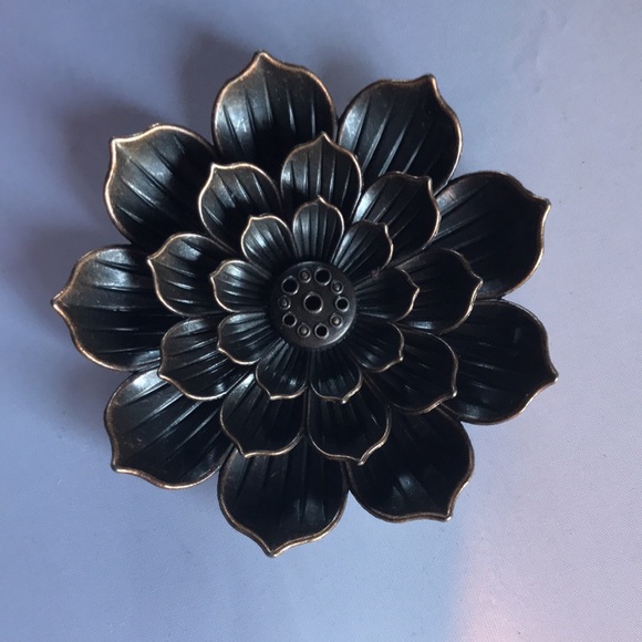 New! Bronze Lotus Cone Incense Holder - Picture 10 of 14